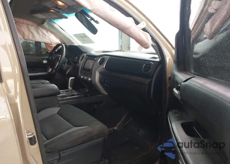 2017 Toyota Tundra Sr5 5.7L V8 z USA, uszkodzony, nr VIN 5TFDW5F11HX618993